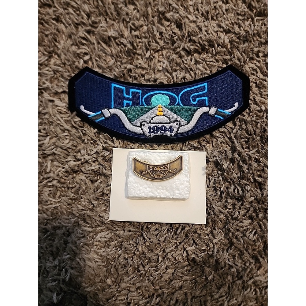 1994 HOG Harley Davidson (Harley Owners Group) Exclusive Club Rocker Patch & Pin